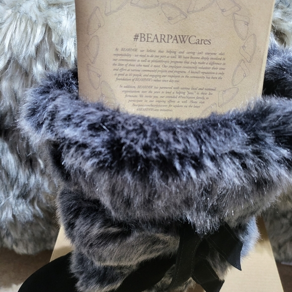 BearPaw Bridget Black Suede with grey & Black faux Fur Block heel Boot New n box - Picture 4 of 6